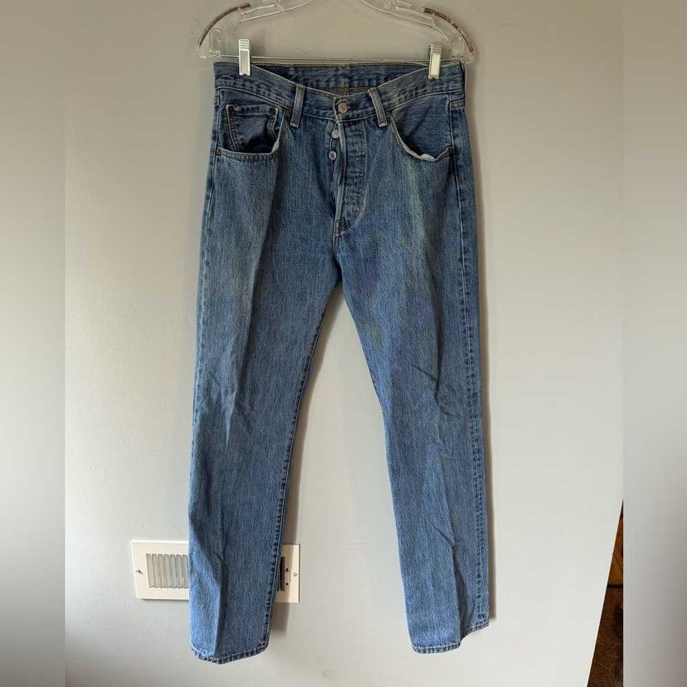 Men’s 32x34 Levi's Blue 501 Straight Leg Button Fly Denim Medium Wash Jeans USA